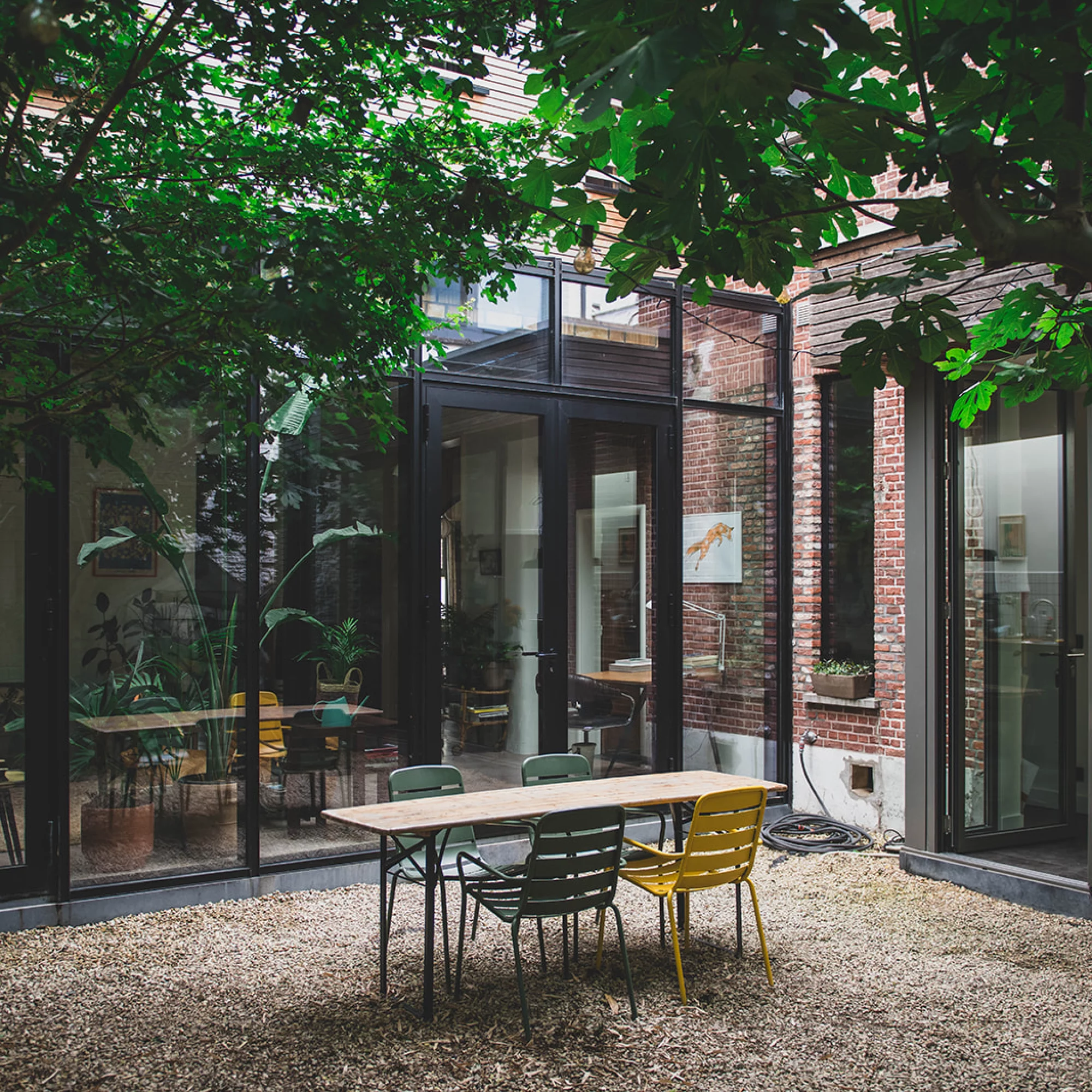 <p>Uitbreiding rijwoning met minimalistische afwerking en lichtrijke veranda</p>